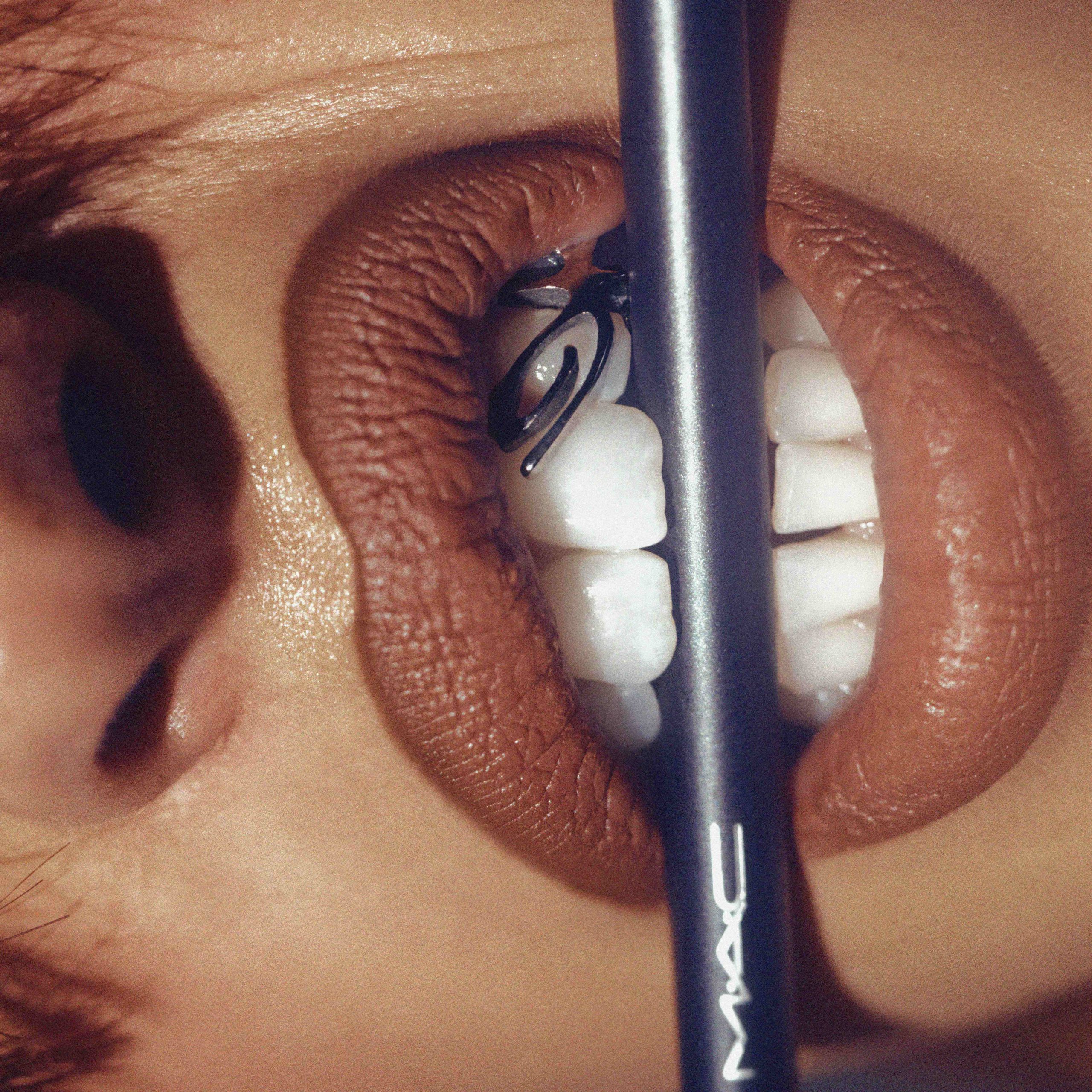 MAC X VIOLETA HODAR - Image 3