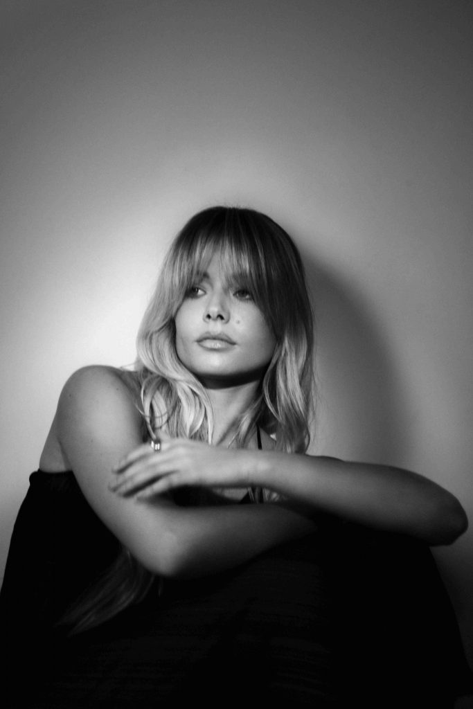 Marina Reche, Oscuridad